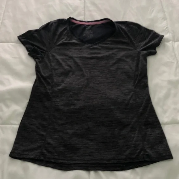 Danskin Now heathered grey workout tee shirt top lightweight - Picture 1 of 3